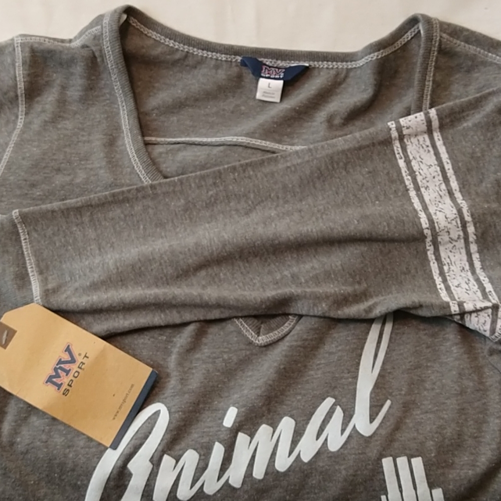 Shirt - Picture 7 of 8